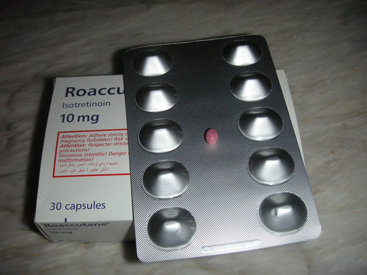 Isotretinoin Genérico